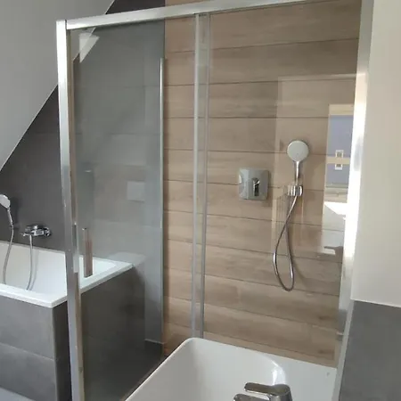 Wildrose Mit Sauna Und Beachfussballplatz Rheinsberg