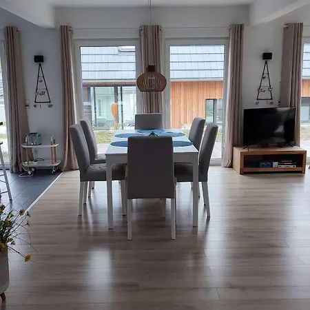 Wildrose Mit Sauna Und Beachfussballplatz Hébergement de vacances