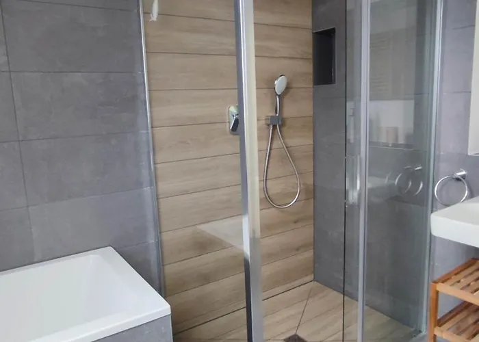 Wildrose Mit Sauna Und Beachfussballplatz Semesterbostad *