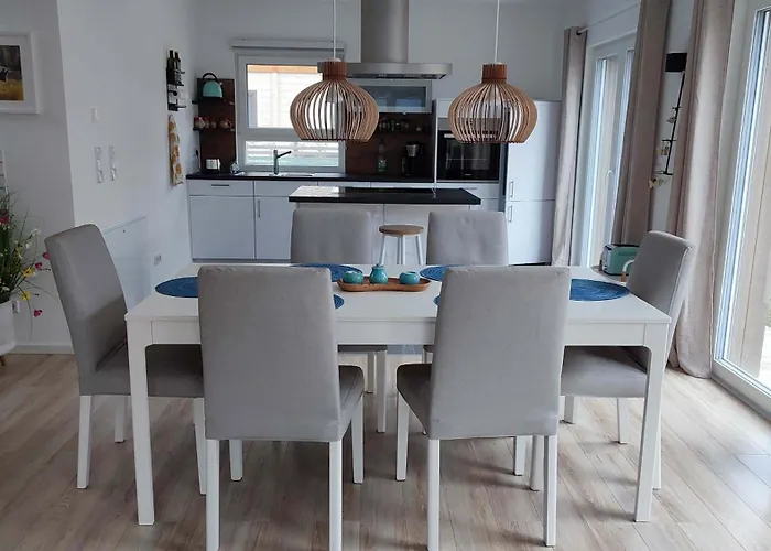 Wildrose Mit Sauna Und Beachfussballplatz